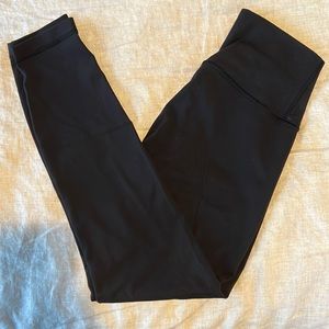 Black Lululemon 7/8 leggings size 6